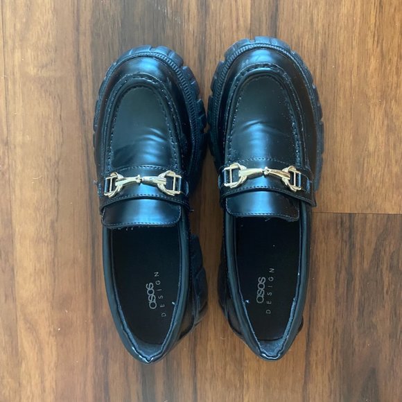 ASOS DESIGN Magnus chunky loafers in black - Picture 2 of 3